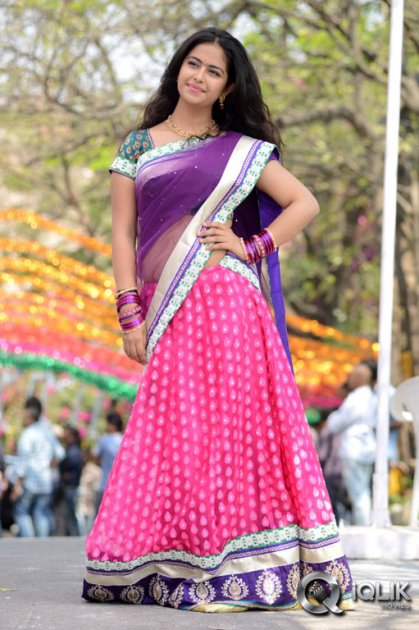 Avika-Gor-at-Lakshmi-Raave-Maa-Intiki-Movie-Opening